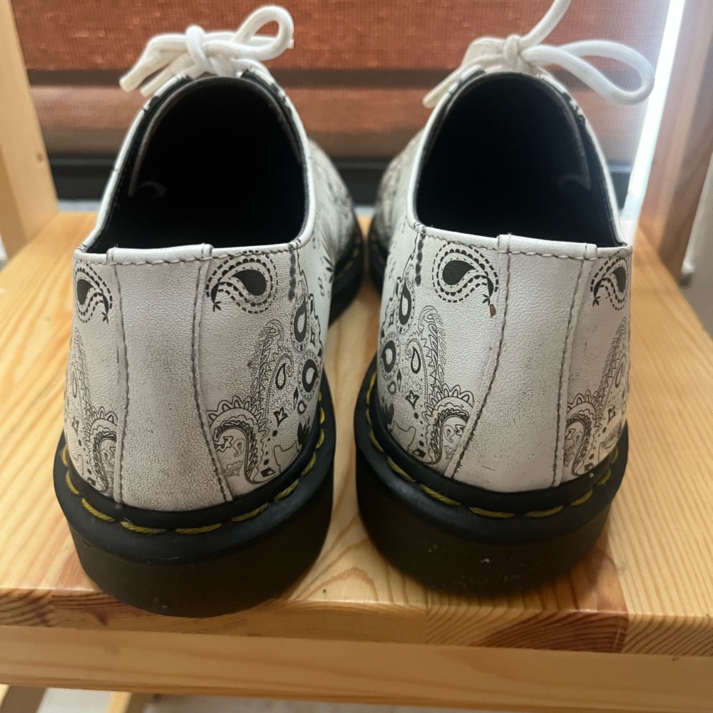 Dr Martens Limited Edition 1461 Oxfords White Bandana Print Industrial Shoes - Picture 4 of 8